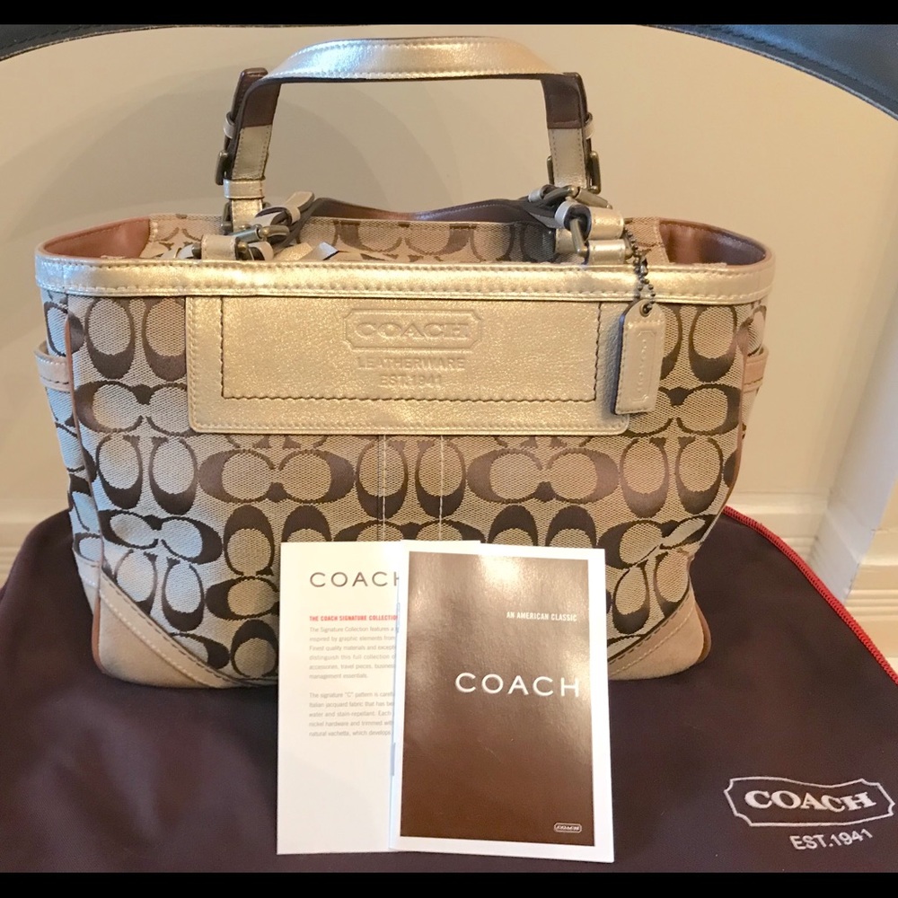 Coach Signature Tote